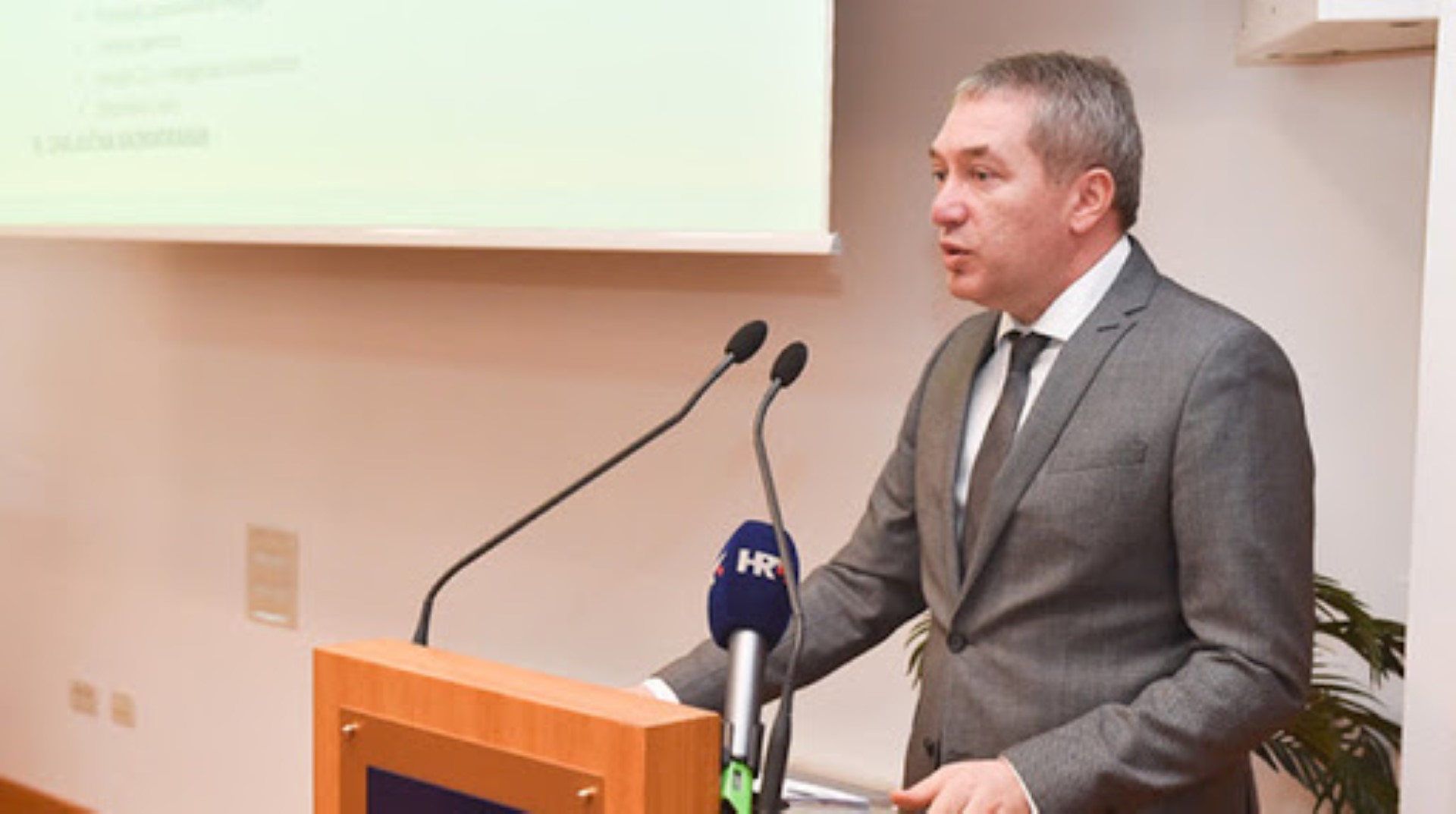 Antikorupcijska akcija Uskoka vodi do dva gradonačelnika. Dragan Kovačević dodijeljivao unosne poslove s JANAF-om.